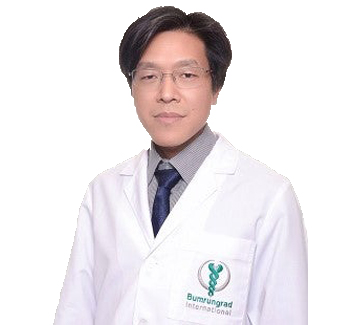 Asst.Prof. Wacharaphong Pitaksantayothin, M.D